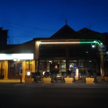 Motel Zoka Dvorovi Exterior foto